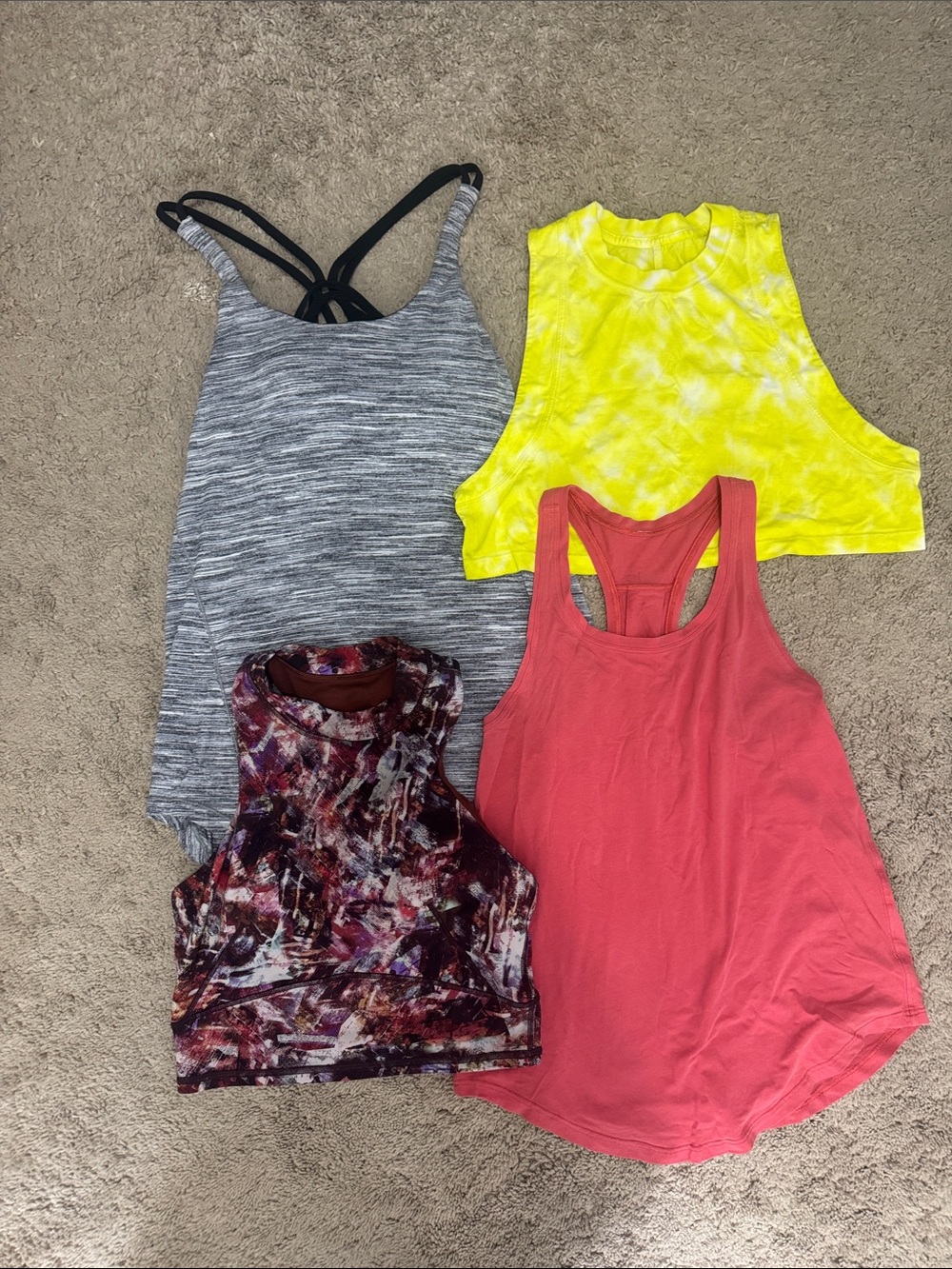 Lululemon Lot Of Size 4 Tank Tops!!🍋🍋 Crop Tanks 4 Total